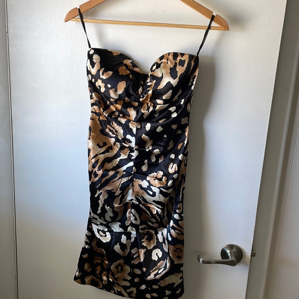 Leopard strapless size 3/4